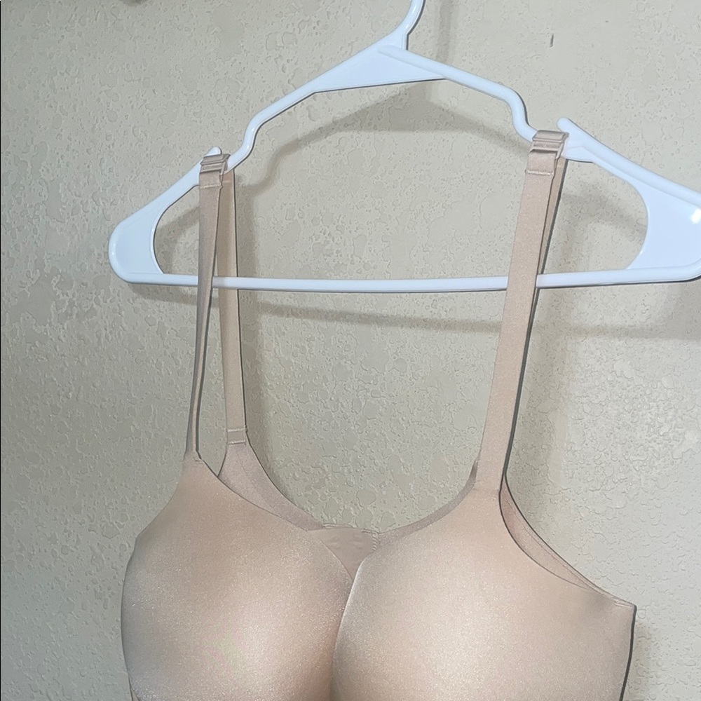 SKIMS Nude Bra - Picture 5 of 6